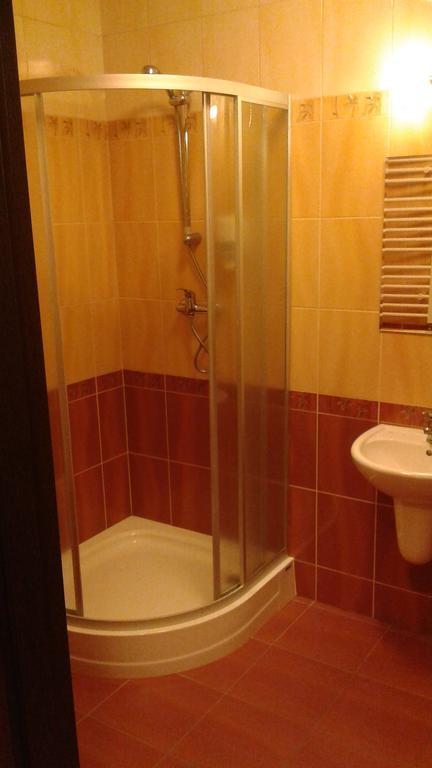 Pawlakowa Zagroda Hotell Grabiny-Zameczek Rum bild